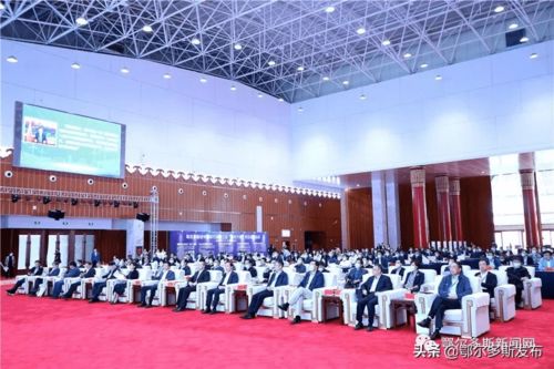 鄂爾多斯碳中和研究院揭牌成立，科技中介服務助力綠色轉型